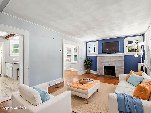 5th image of 300 Colonial Gdns