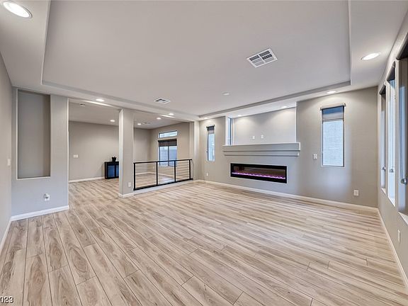 5th image of 5919 Rockway Glen Ave