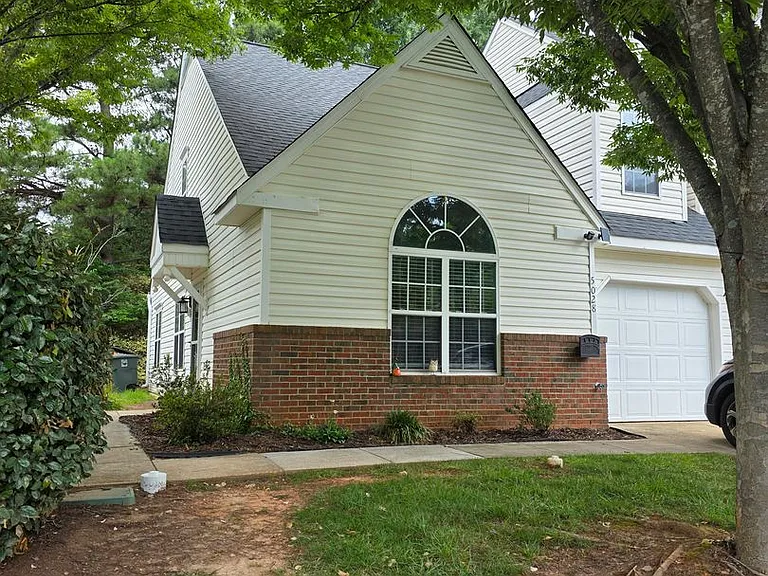 5028 Bartholomews Ln — Photo 1