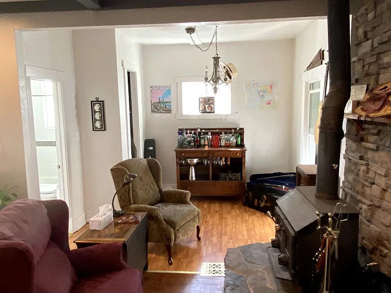 234 S Johnson Ave — Photo 15