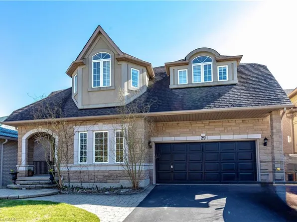 29 Gaines Ave, Hamilton, ON L9H 7M4