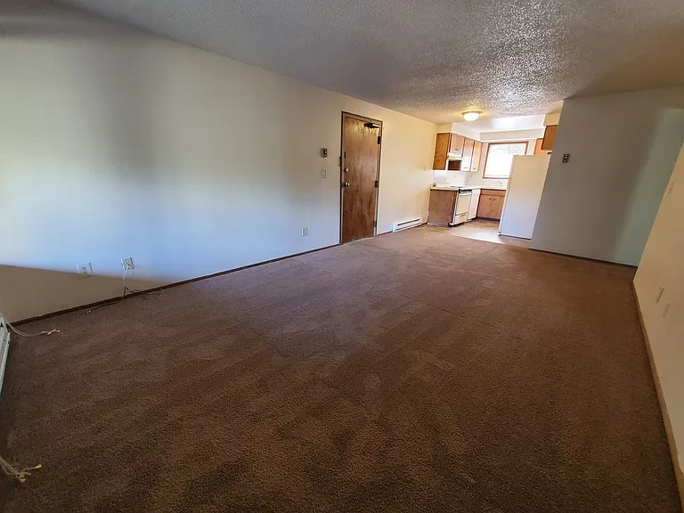 14th Street Apartments — Photo 3