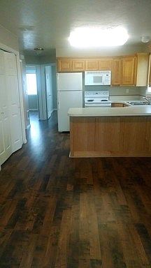 1st image of 901 Everett Pl APT 4