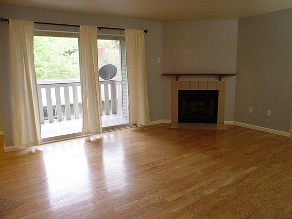 2nd image of 18200 73rd Ave NE Unit B203