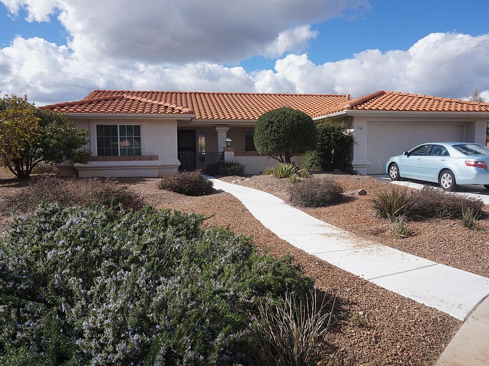 1st image of 790 E Desert Glen Dr