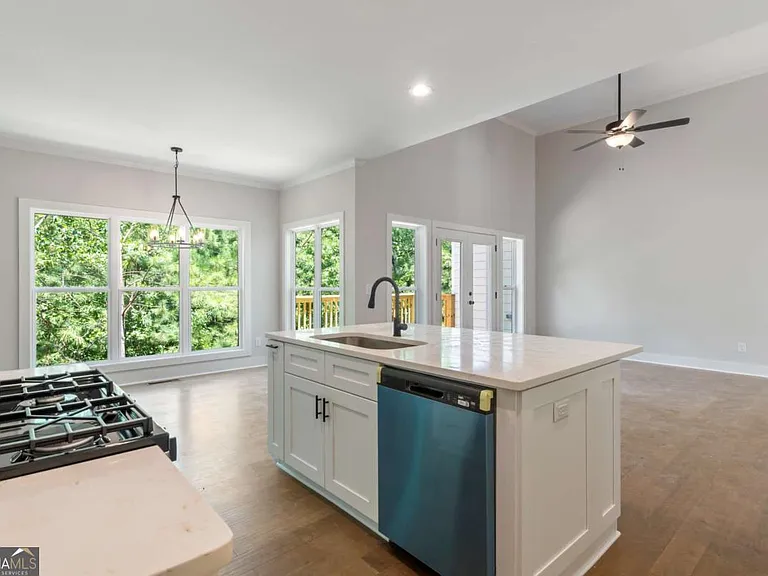 400 Ansley Dr — Photo 14