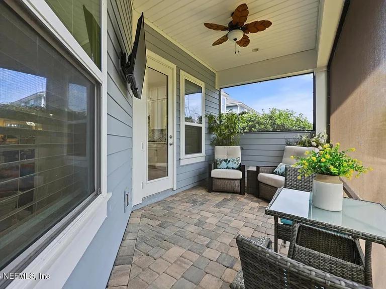 429 Pelican Pointe Rd — Photo 21