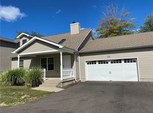 4106 Wood Hills Dr, Erie, PA 16510