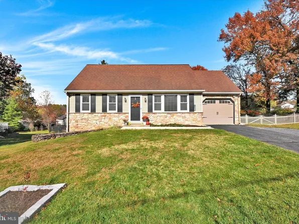 1568 N Reading Rd, Stevens, PA 17578