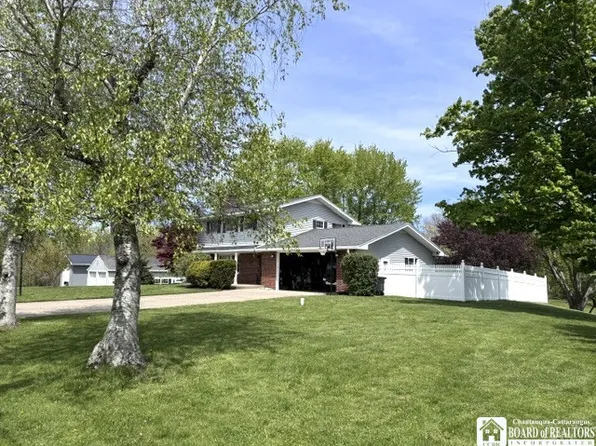 9668 Adams Rd, Fredonia, NY 14063