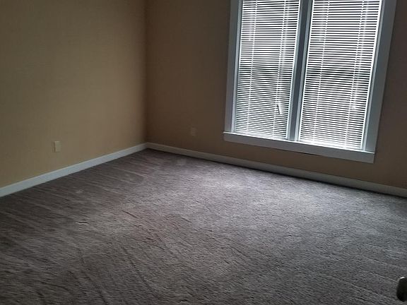 5th image of 604 N Pennsylvania Ave