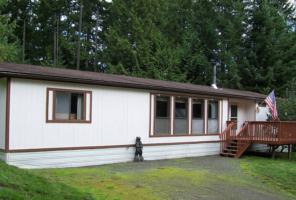 1st image of 1976 Ptarmigan Ln NW