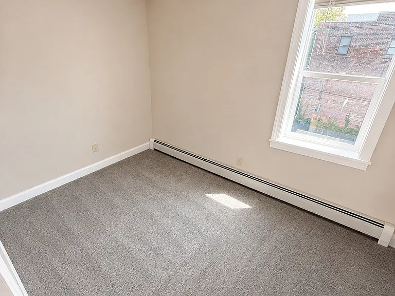 139 Jefferson St — Photo 6