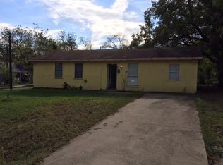 601 S 5th St, Bonham, TX 75418