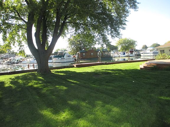 4th image of 7844 Swan River Dr