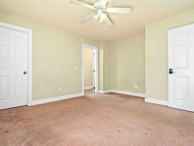 807 W Longleaf Dr #15 — Photo 11