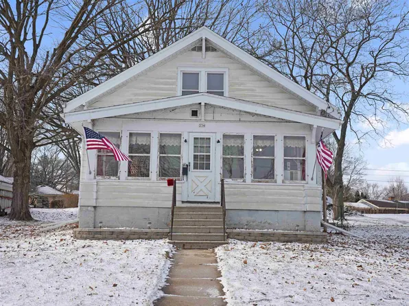 234 S Jefferson St, Waterford, WI 53185