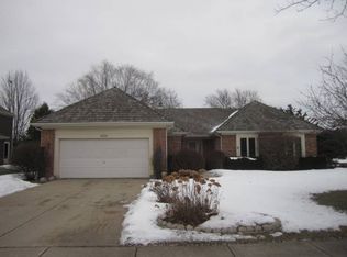20 Carlyle Ln, Buffalo Grove, IL