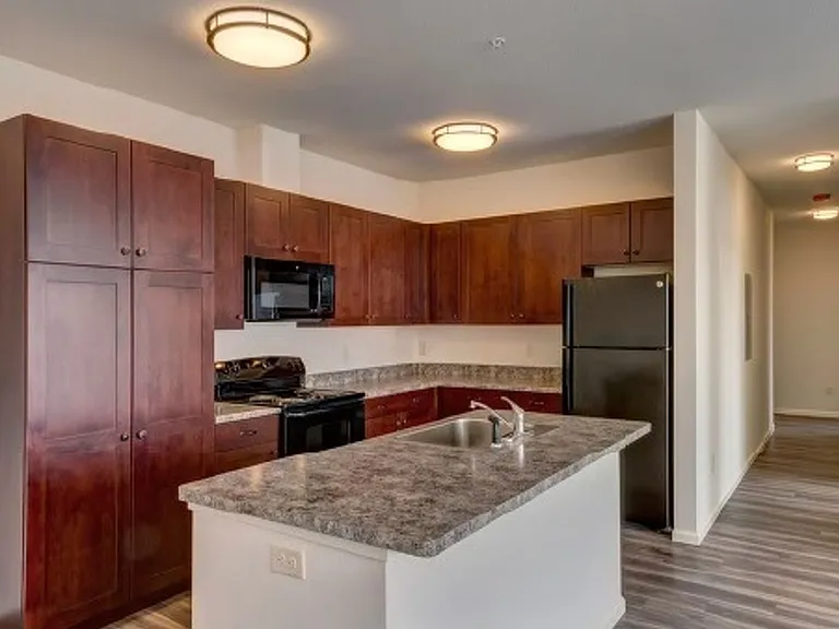 1230 Pierce St — Photo 15