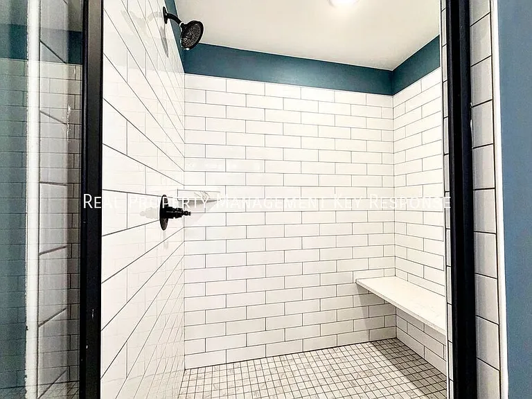 213 Emmett Dr — Photo 10