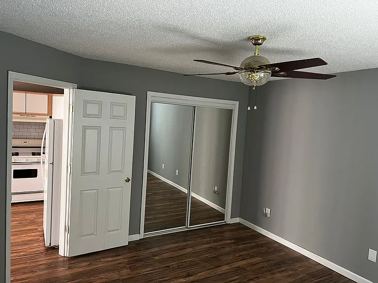 109 Cypress Dr — Photo 12