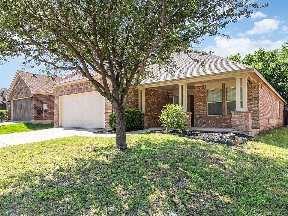 1st image of 2132 Jonathan Creek Dr