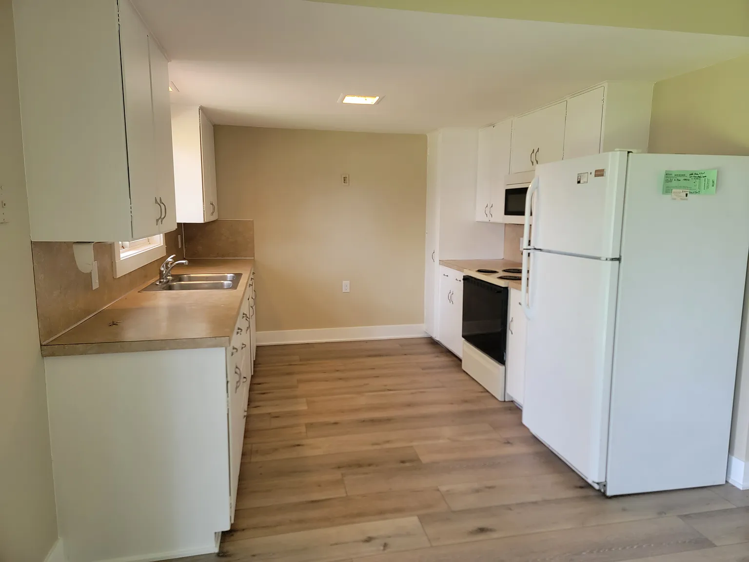 2 bed, 850 sqft, $1,850 — Photo 3