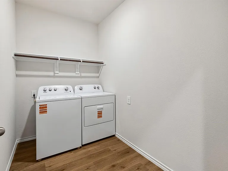 13204 Enclave Pkwy — Photo 16