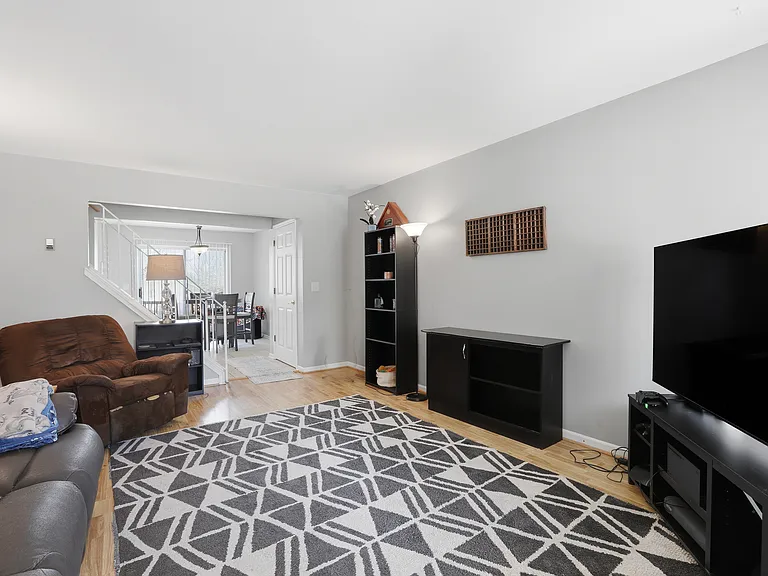 107 Hacker St — Photo 12