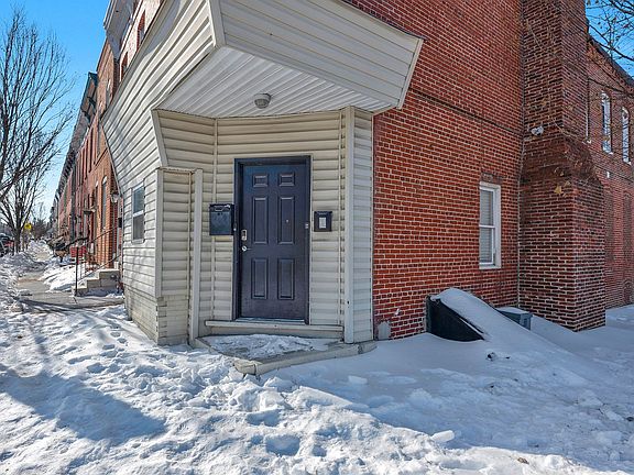 4th image of 100 S Bouldin St Unit 1