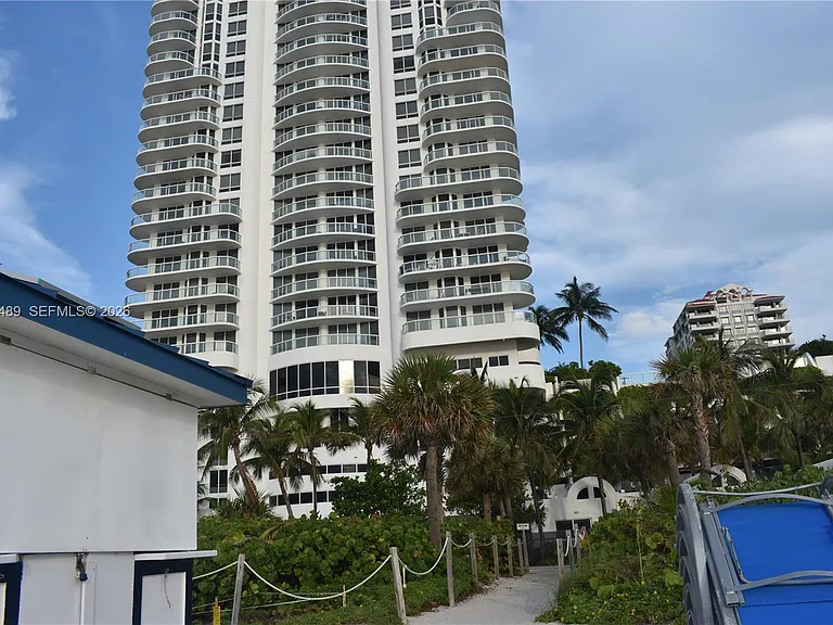 6365 Collins Ave #1211 — Photo 1