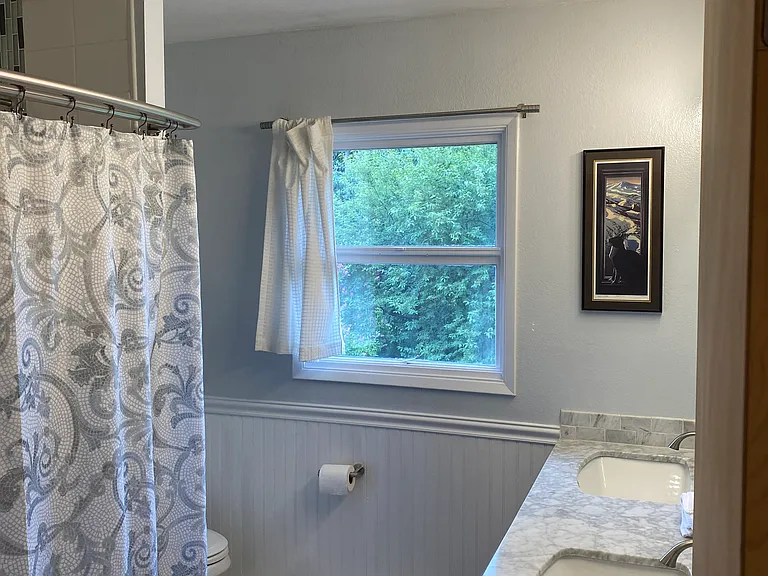 2160 Stanford Dr — Photo 7