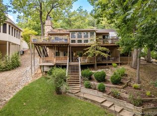 351 Sweetwater Dr, Lake Ozark, MO 65049