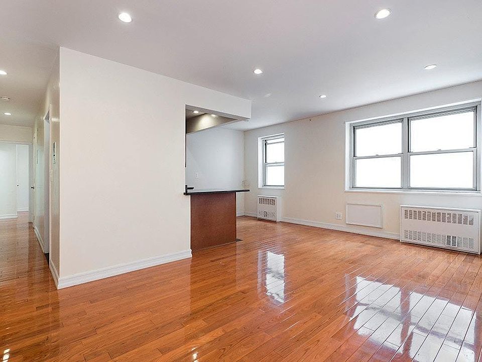 1st image of 5 W 91st St APT 5A