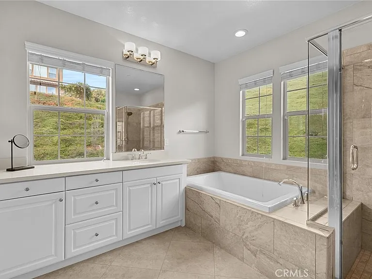 33 Gamella St — Photo 18