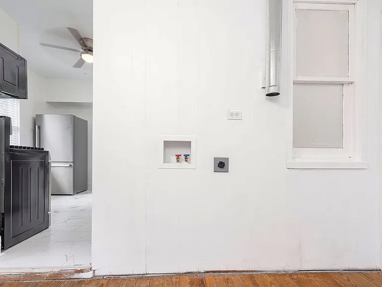 145 N Keats Ave — Photo 23