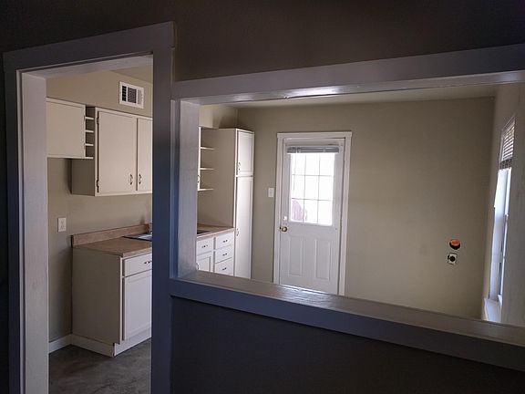 2nd image of 612 Dalton St
