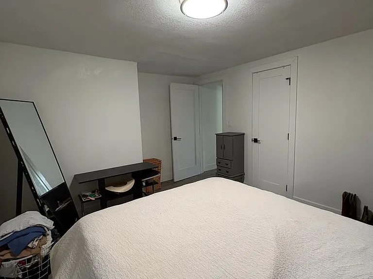 514 Avenue D — Photo 10