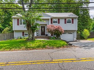 282 Maple Rd, West Milford, NJ 07480