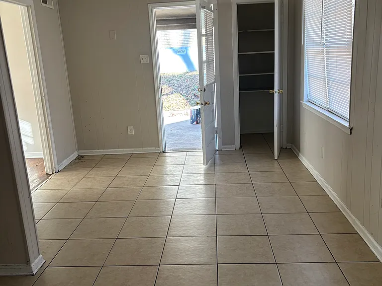2918 N Trezevant St — Photo 6