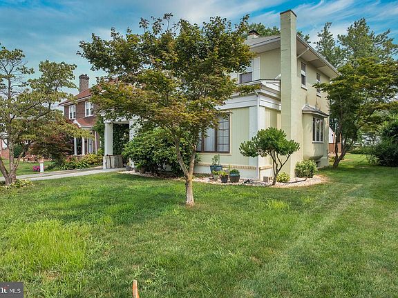 2nd image of 13 Beverly Pl