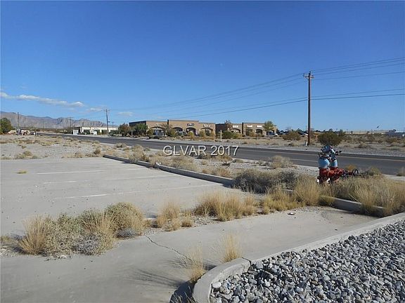 3rd image of 1360 E Basin Ave