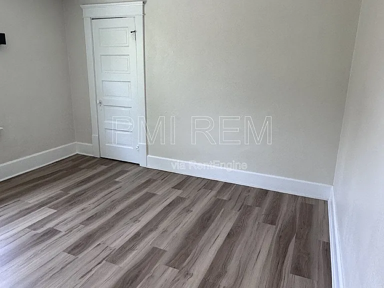 470 Sumner St #2 — Photo 21