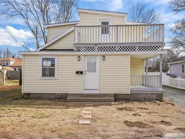 12 Wade St, Warwick, RI 02889