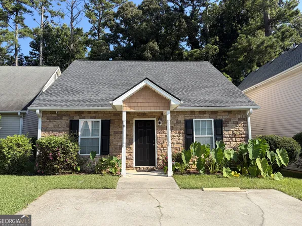 111 Twin Pines Ct, Dallas, GA 30132