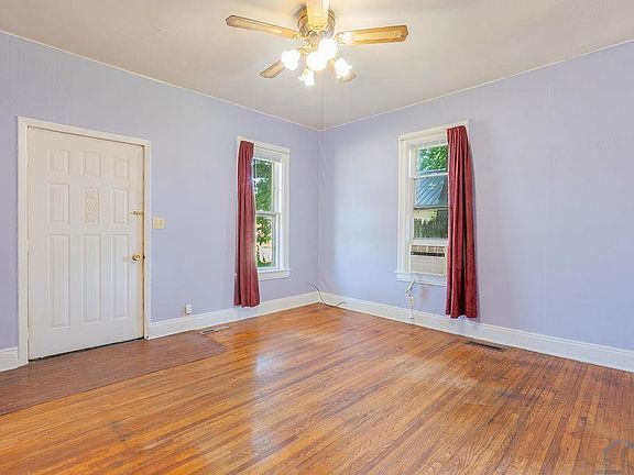 5th image of 3614 Claude Ave