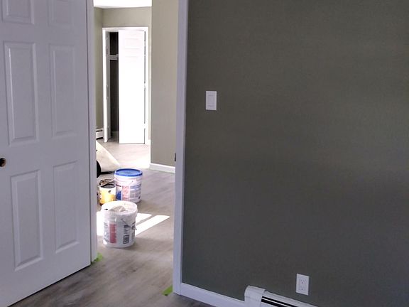 2nd image of 1128 Wilcox Ave