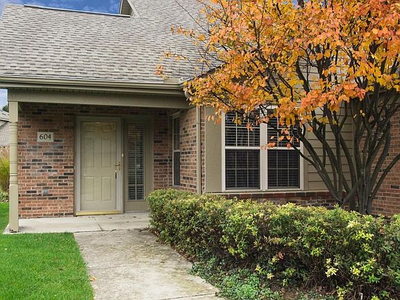 2nd image of 604 Piney Glen Dr
