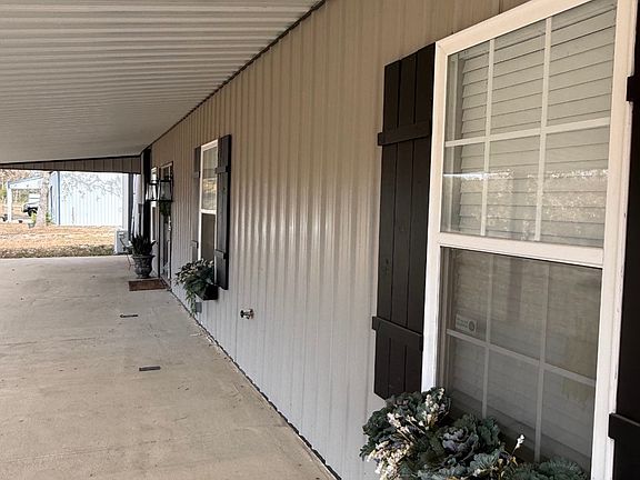 2nd image of 10356 Fig Rd