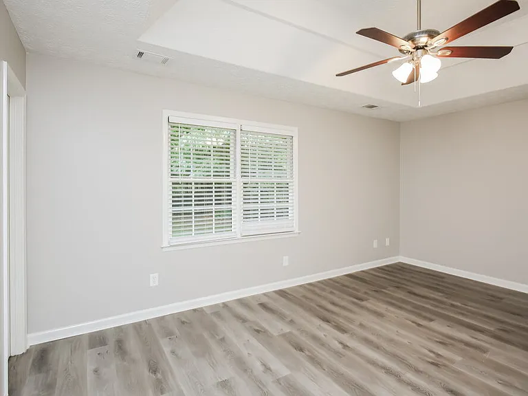1882 Falcon Wood Dr NE — Photo 11